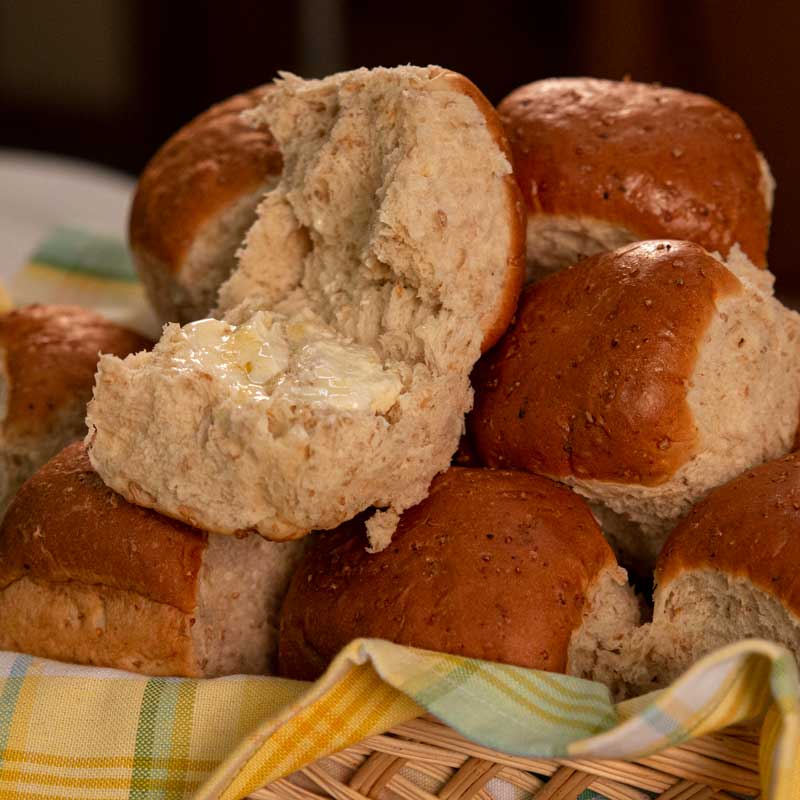 Wheat Dinner Rolls